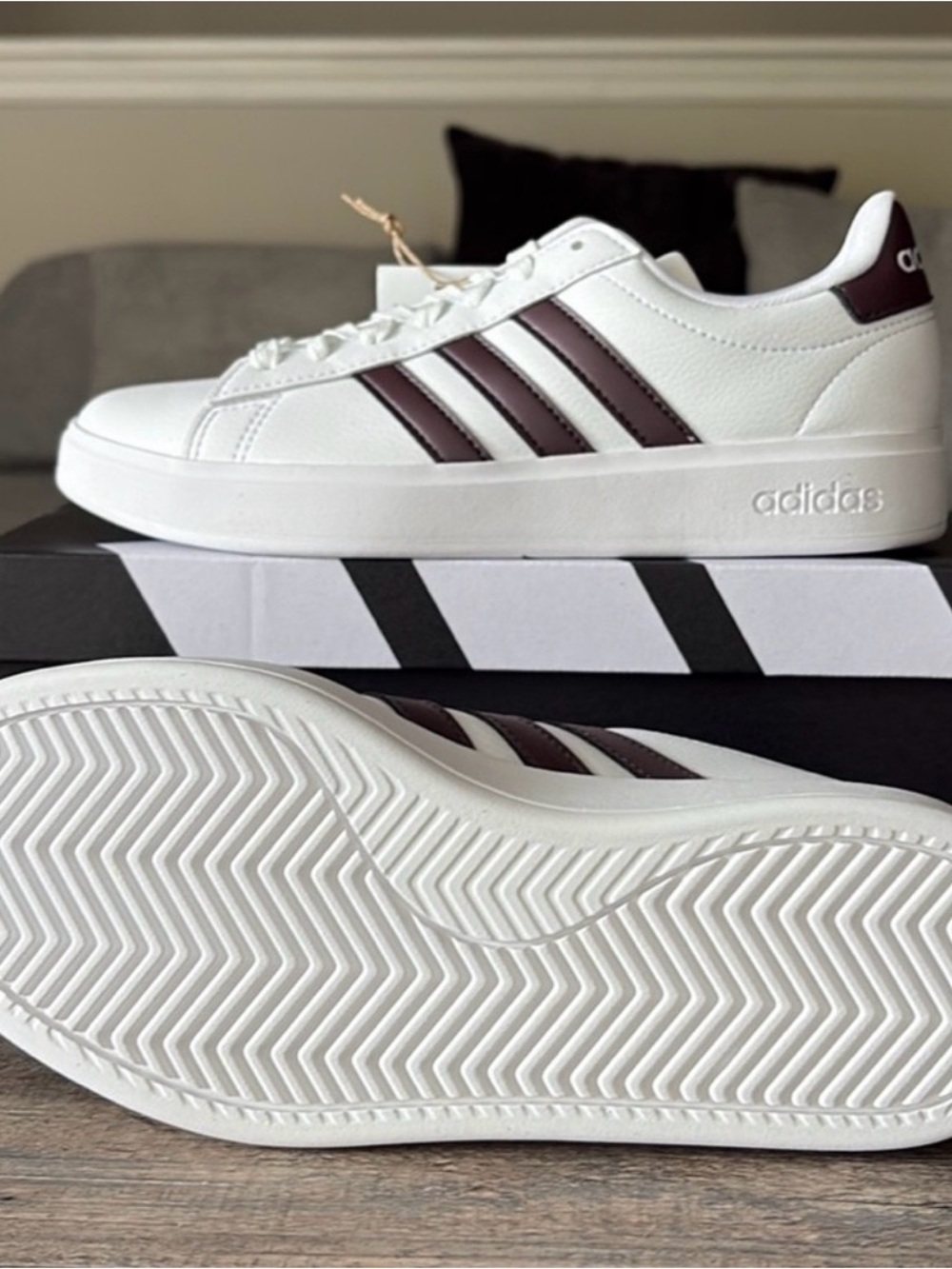 adidas White Low-Top Sneakers with Brown Stripes - Picture 4 of 4